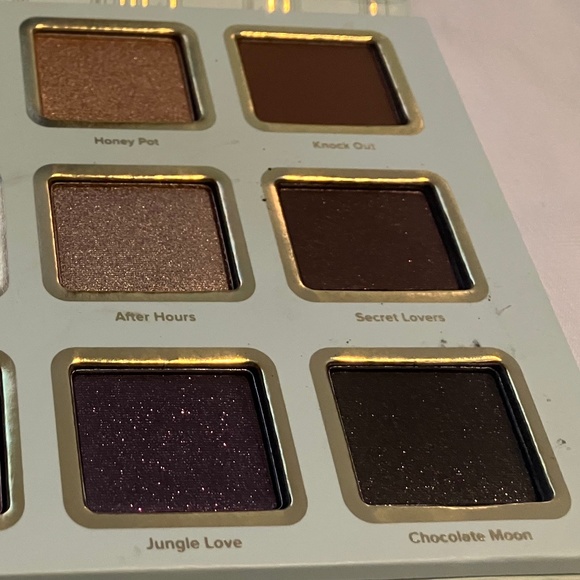 Too Faced La Petite Mason Dollhouse Box Eyeshadow Palette.  New!  Unswatched! - Picture 8 of 14